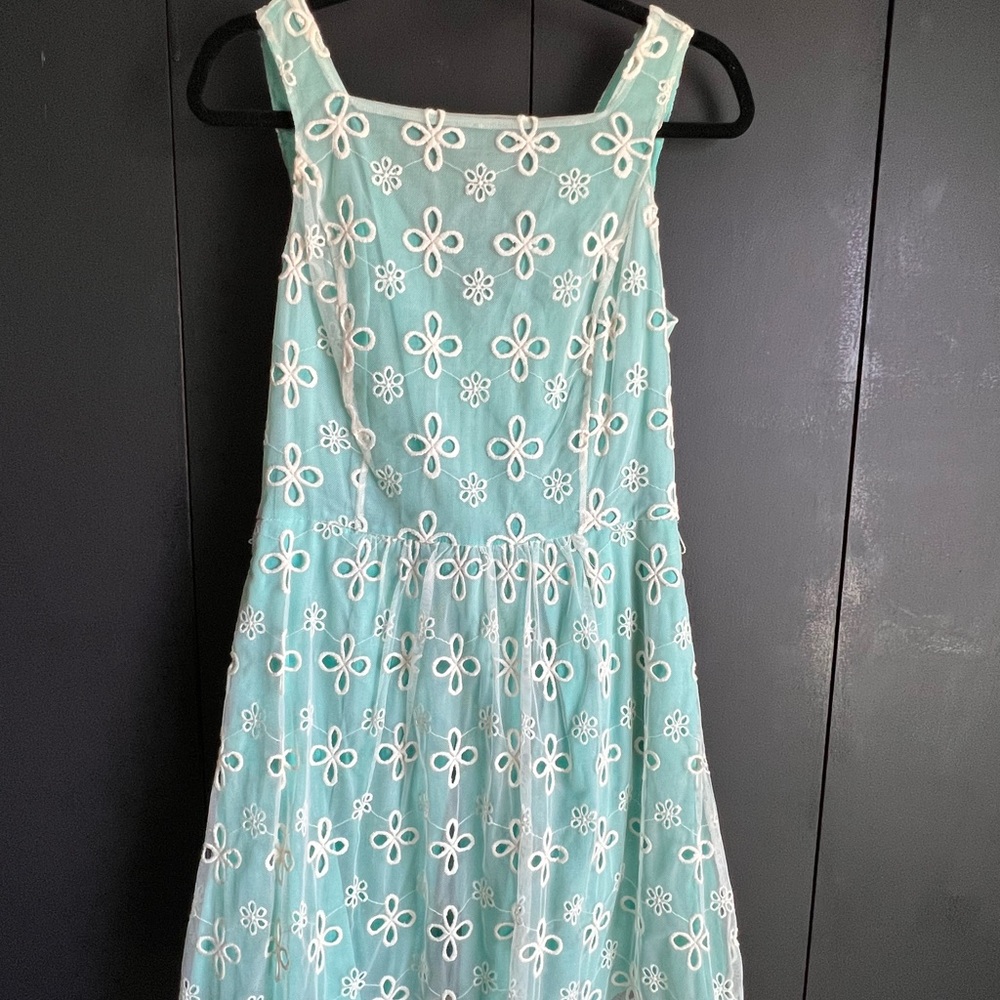 Jennifer Lopez, lace overlay, turquoise, knee length dress, size 6